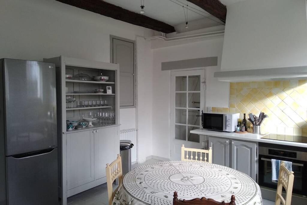 Maison De Maitre 230M² En Plein Coeur Du Village Camps-la-Source Zewnętrze zdjęcie