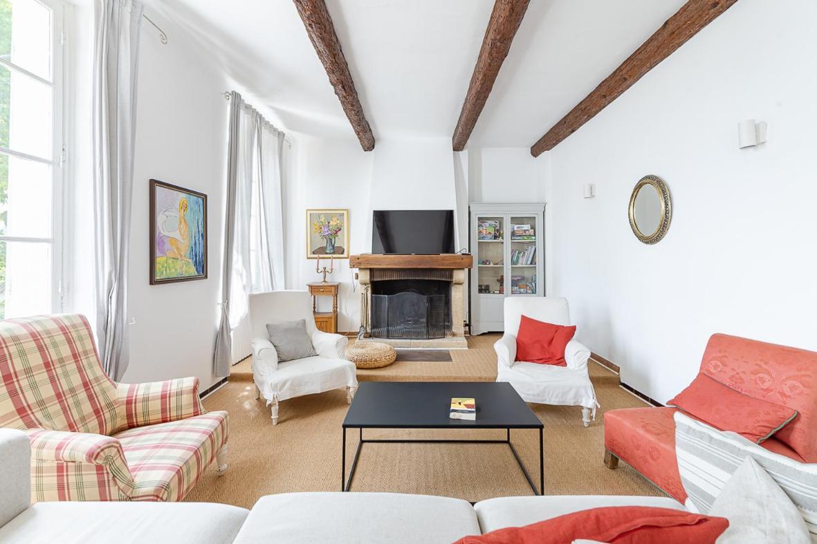 Maison De Maitre 230M² En Plein Coeur Du Village Camps-la-Source Zewnętrze zdjęcie